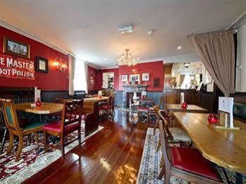 Tempat Tidur & Sarapan The Rose & Crown